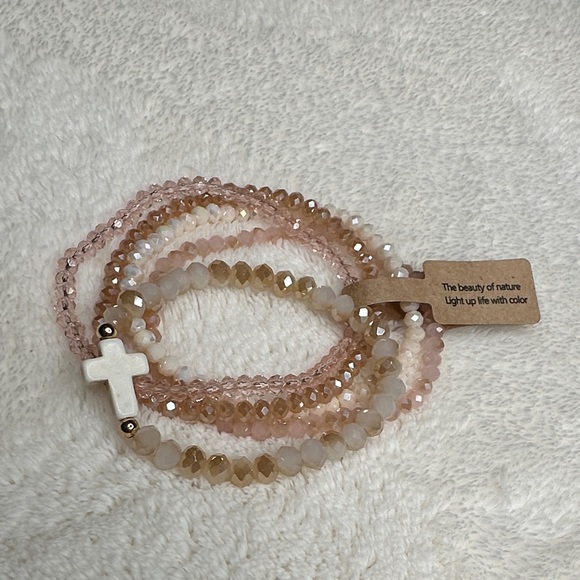 Beaded Bracelets Pretty Neutral Cream & Soft Pink Set of 5 w/a Cross Charm NWOT - Picture 3 of 12